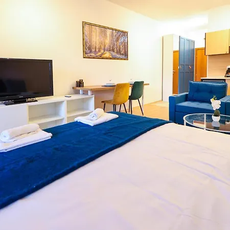 Studio W Mountain View Razlog Parking & Terrace Daire *