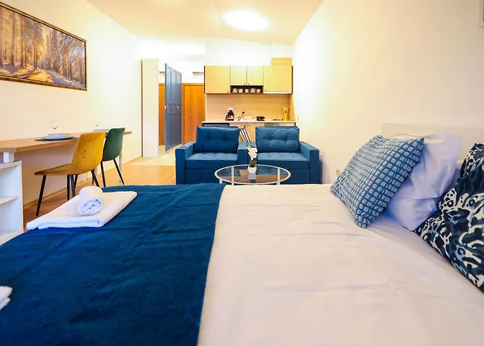 Bright Near Pirin Golf Bansko W Terrace 라즐로그